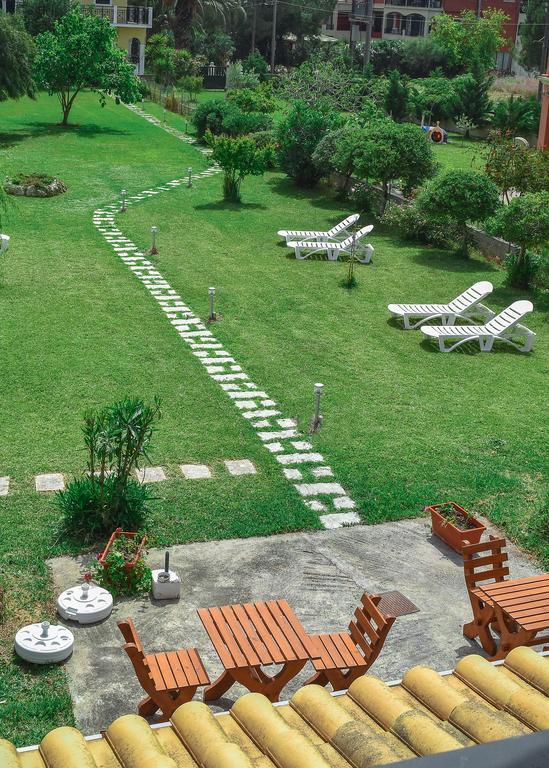 Mirsini Apartments Agios Georgios  Buitenkant foto