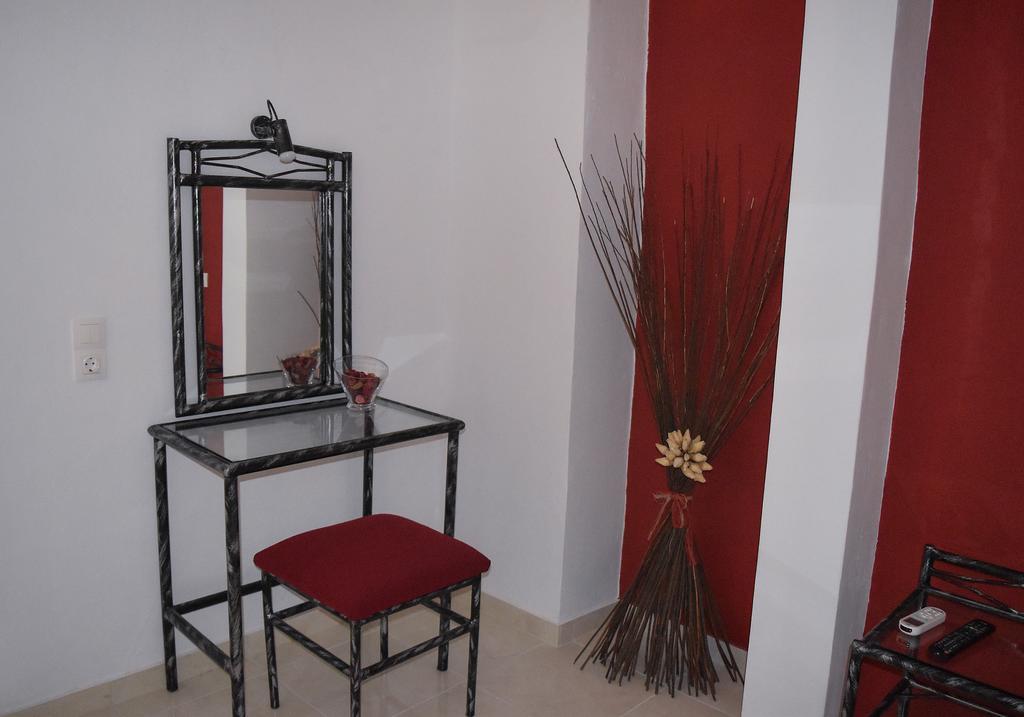 Mirsini Apartments Agios Georgios  Buitenkant foto