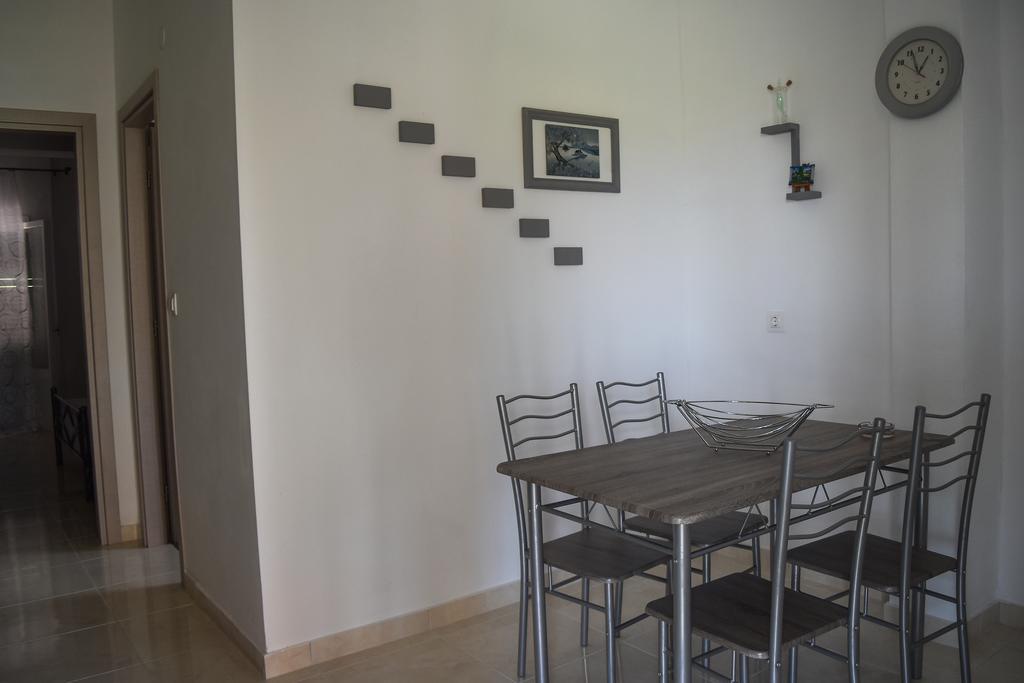 Mirsini Apartments Agios Georgios  Buitenkant foto